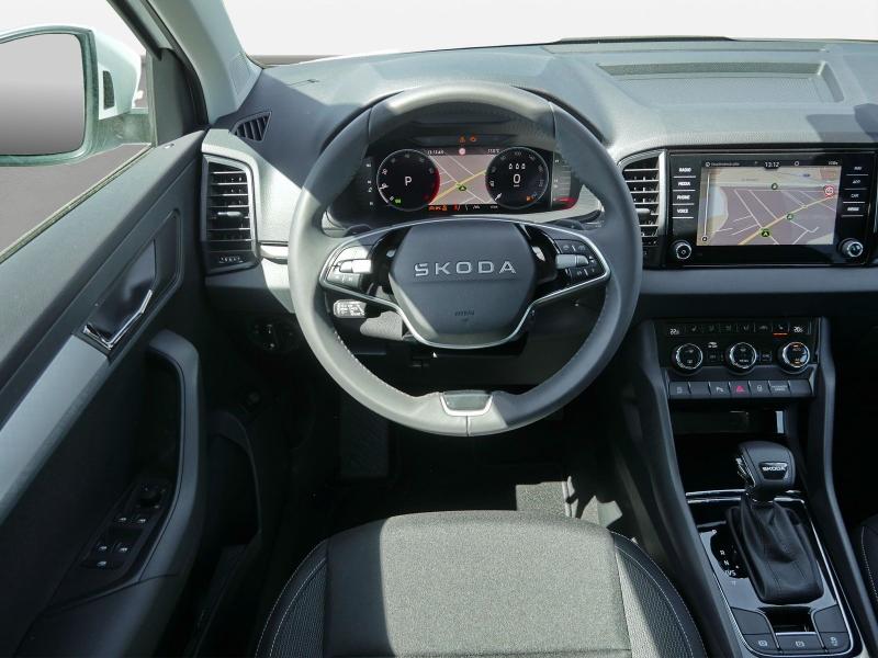 Škoda Karoq Selection – image 8 of 24