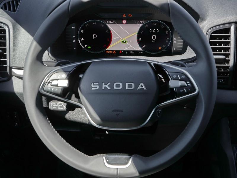Škoda Karoq Selection – image 9 of 24