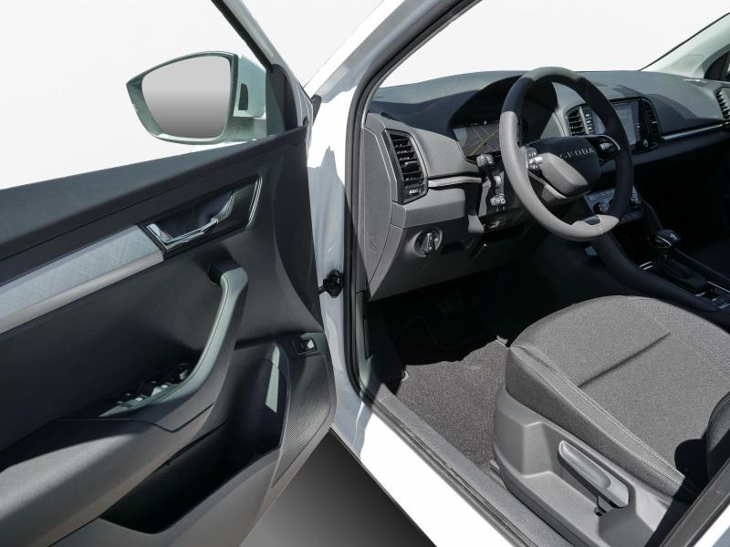 Škoda Karoq Selection – image 14 of 24