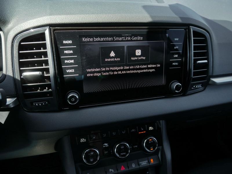 Škoda Karoq Selection – image 20 of 24