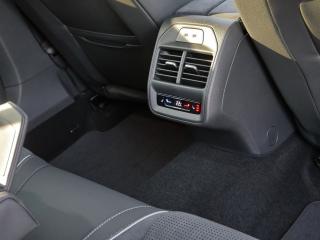 Škoda Superb Sportline – image 17 of 23