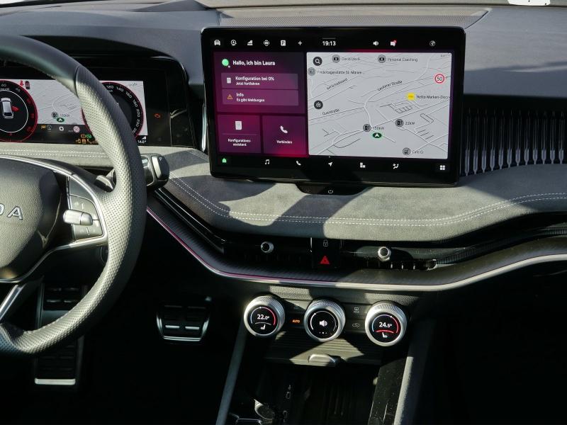 Škoda Superb Sportline – image 6 of 23