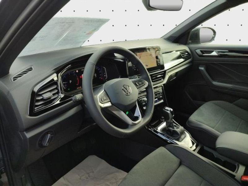 Volkswagen T-Roc Style – image 4 of 16