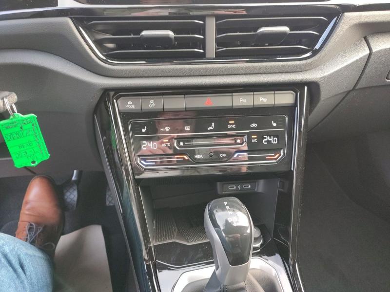 Volkswagen T-Roc Style – image 7 of 16