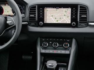 Škoda Karoq Selection – image 6 of 23