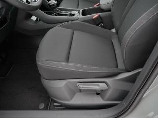 Škoda Karoq Selection – image 21 of 23