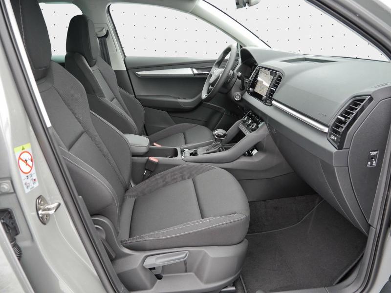 Škoda Karoq Selection – image 4 of 23