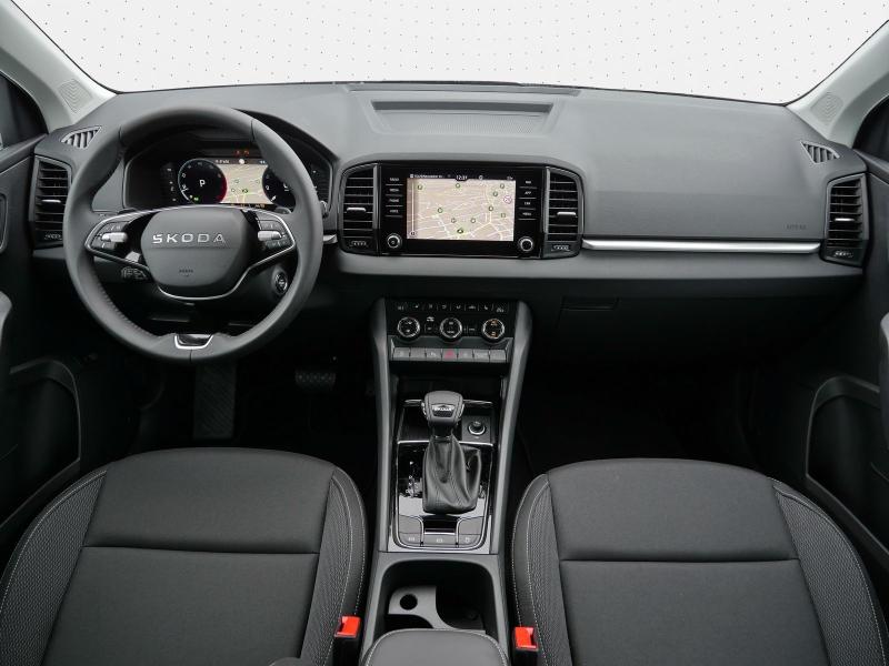 Škoda Karoq Selection – image 5 of 23