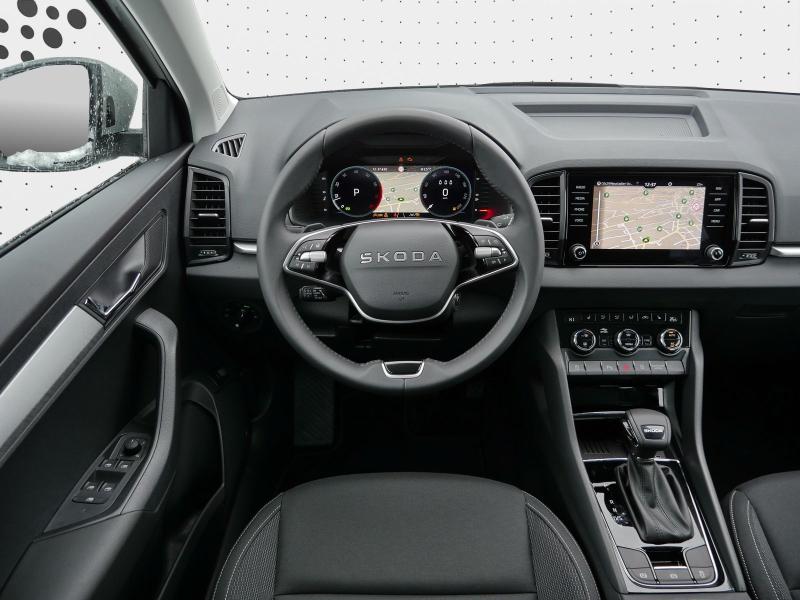 Škoda Karoq Selection – image 8 of 23