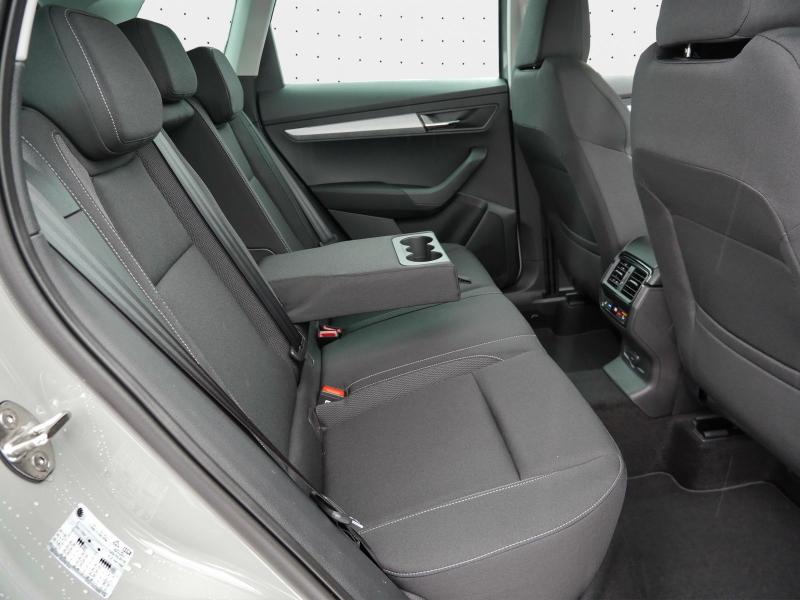Škoda Karoq Selection – image 16 of 23