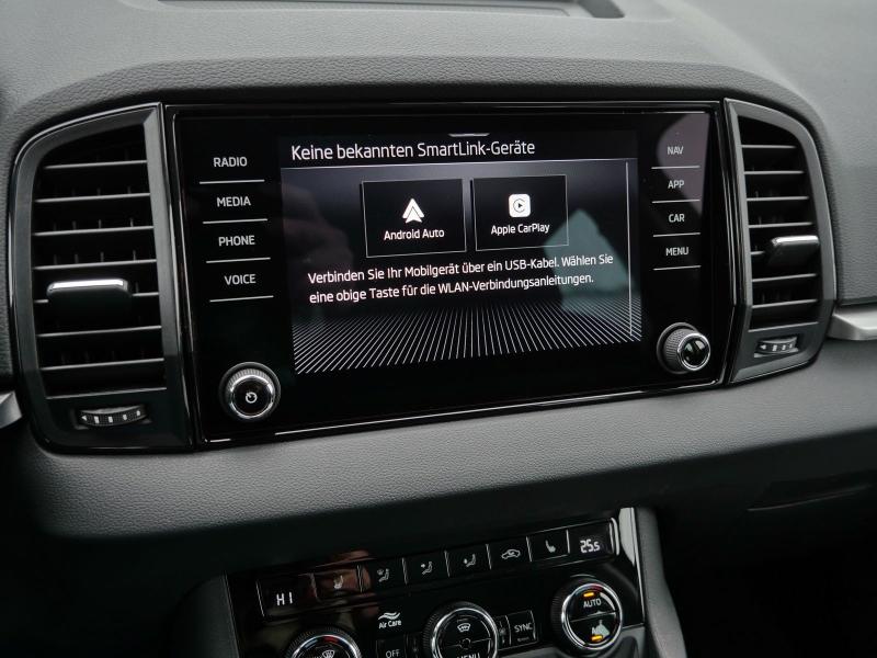 Škoda Karoq Selection – image 19 of 23