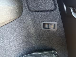 Škoda Karoq Selection – image 12 of 16