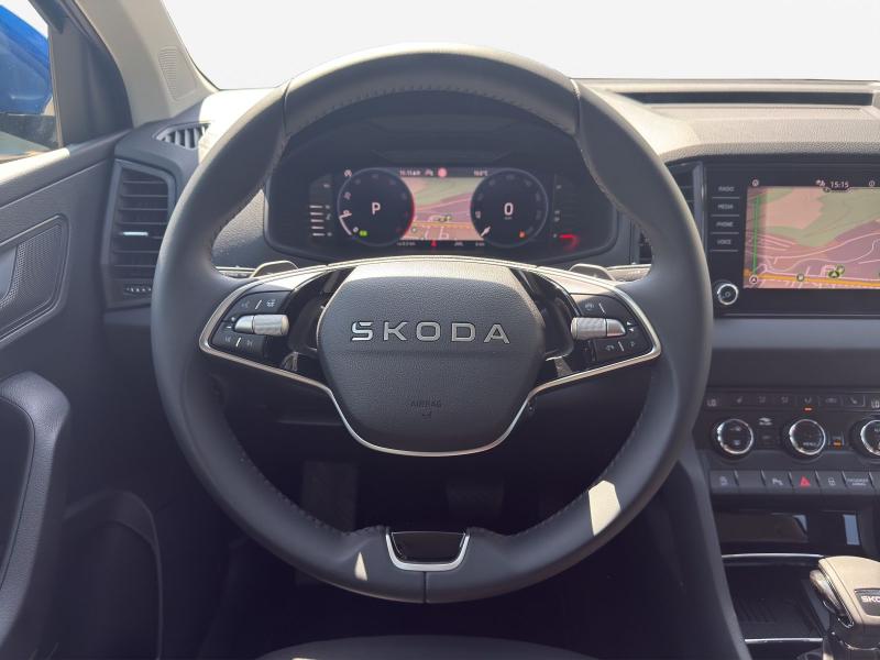 Škoda Karoq Selection – image 8 of 16