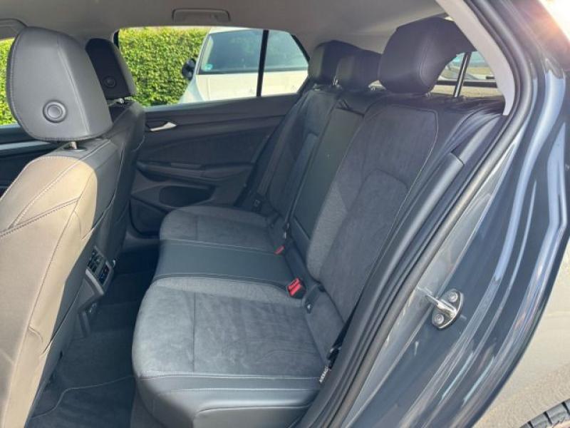Volkswagen Golf Style – image 8 of 17