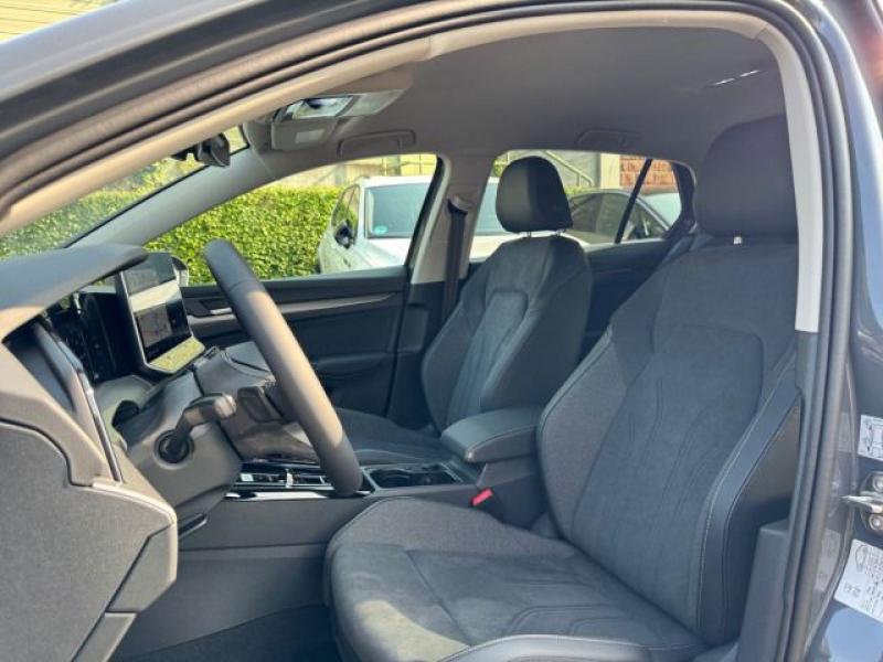 Volkswagen Golf Style – image 11 of 17