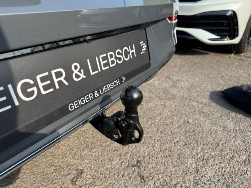Volkswagen Golf Style – image 17 of 17