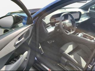 Audi Q3 S line – image 14 of 25