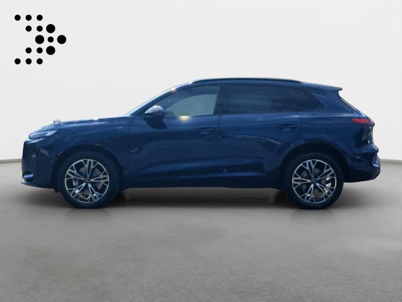 Audi Q3 S line – image 3 of 25