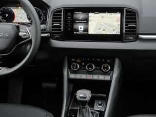 Škoda Karoq Selection – image 6 of 23