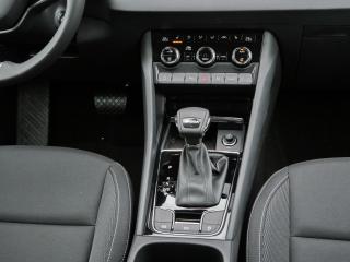 Škoda Karoq Selection – image 7 of 23