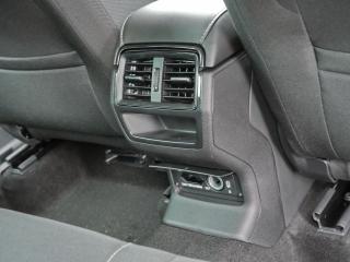 Škoda Karoq Selection – image 17 of 23