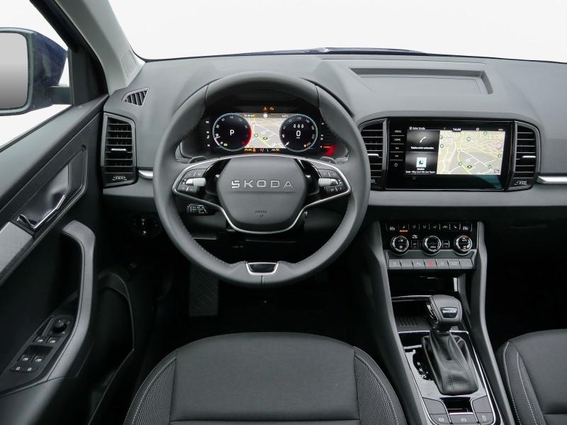 Škoda Karoq Selection – image 8 of 23