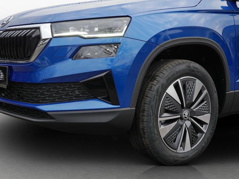 Škoda Karoq Selection – image 13 of 23