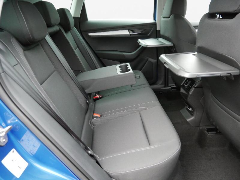 Škoda Karoq Selection – image 16 of 23