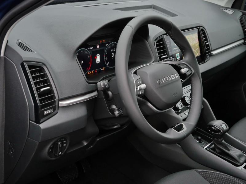 Škoda Karoq Selection – image 19 of 23