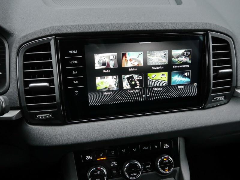 Škoda Karoq Selection – image 20 of 23