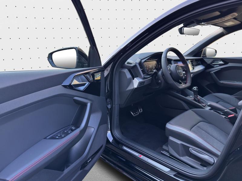 Audi A1 Sportback S line – image 14 of 21