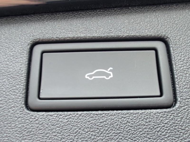 Volkswagen Tiguan Elegance – image 19 of 22
