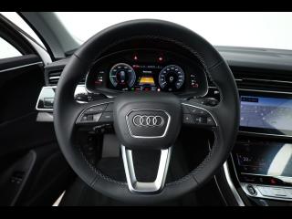 Audi Q7 S line – image 13 of 15