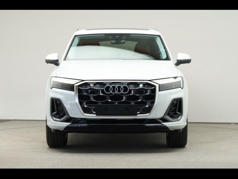 Audi Q7 S line – image 4 of 15