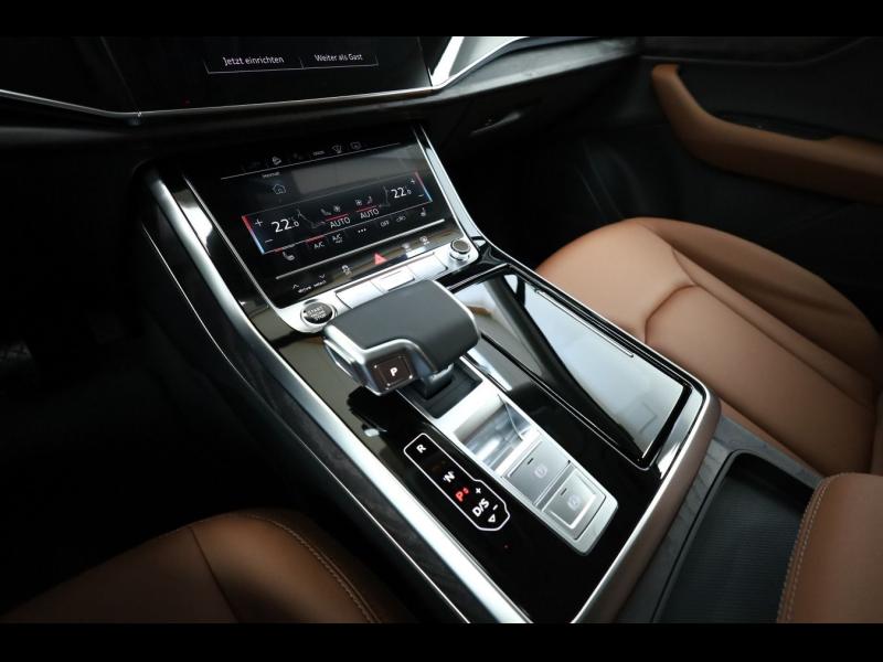 Audi Q7 S line – image 10 of 15