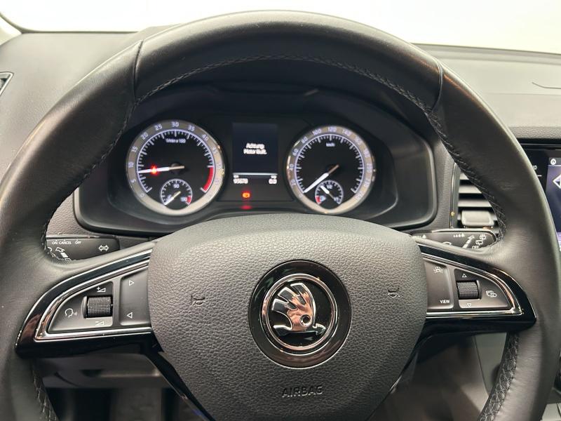 Škoda Karoq Ambition – image 9 of 16