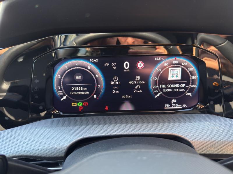 Volkswagen Golf Edition – image 9 of 25