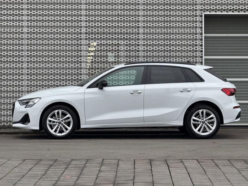 Audi A3 Sportback advanced – image 2 of 16