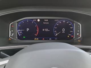 Volkswagen T-Cross R-Line – image 9 of 21