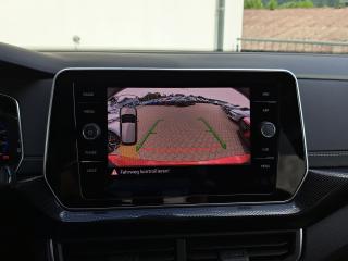 Volkswagen T-Cross R-Line – image 16 of 21