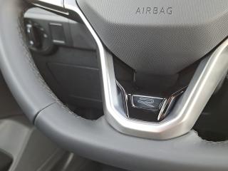 Volkswagen T-Cross R-Line – image 19 of 21