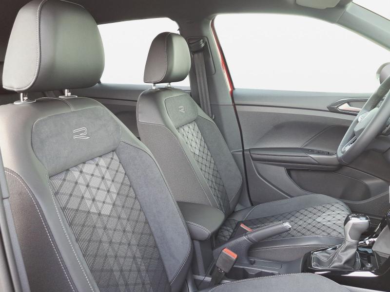 Volkswagen T-Cross R-Line – image 4 of 21