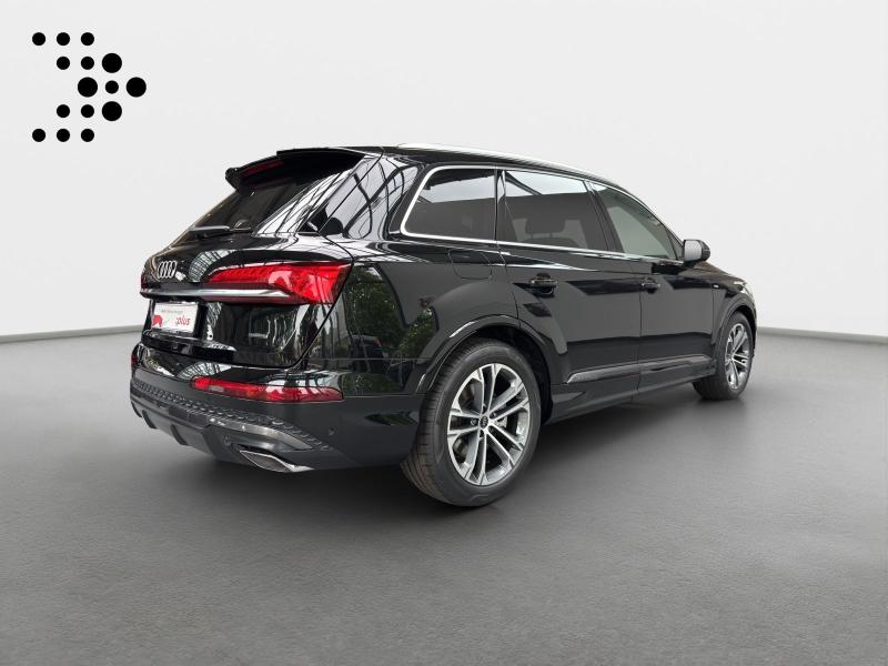 Audi Q7 S line – image 2 of 19