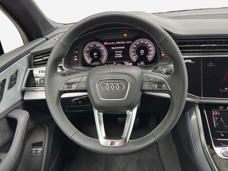Audi Q7 S line – image 8 of 19