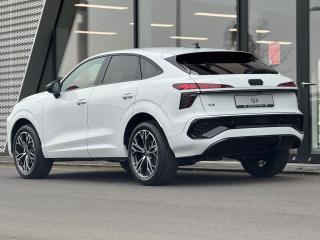Audi Q3 Sportback S line – image 3 of 17