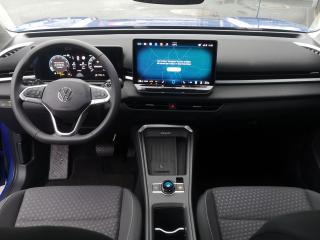 Volkswagen T-Roc LIFE – image 6 of 18