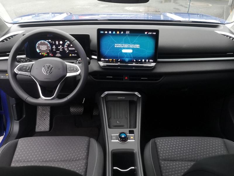 Volkswagen T-Roc LIFE – image 6 of 18