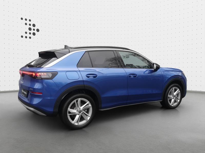 Volkswagen T-Roc LIFE – image 17 of 18