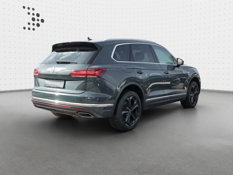 Volkswagen Touareg Atmosphere – image 2 of 23