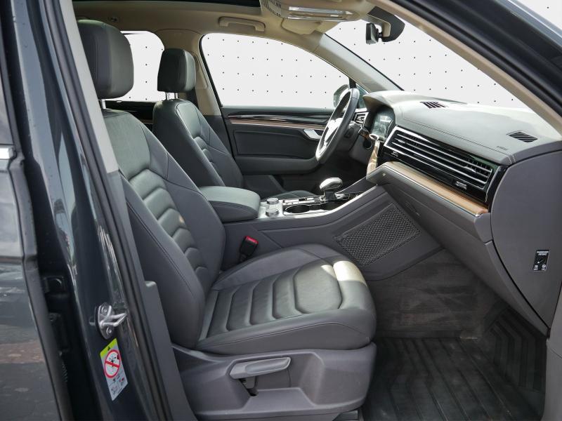 Volkswagen Touareg Atmosphere – image 4 of 23